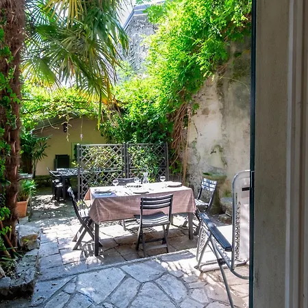 Sula' - In The Village With Lake View And Patio Casa vacanze