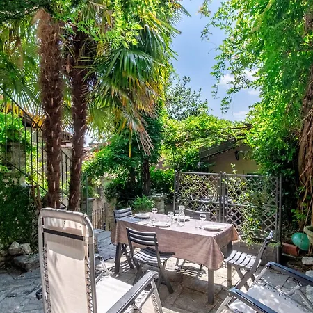 Sula' - In The Village With Lake View And Patio Casa vacanze