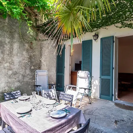 Casa vacanze Sula' - In The Village With Lake View And Patio Belgirate