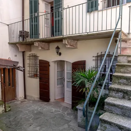 Sula' - In The Village With Lake View And Patio Casa vacanze