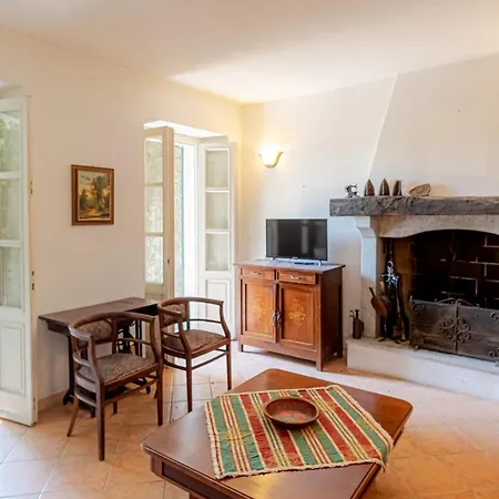 Sula' - In The Village With Lake View And Patio Casa vacanze